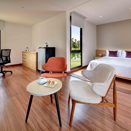 Lakeview Terrace Resort Пенгеранг Екстериор снимка