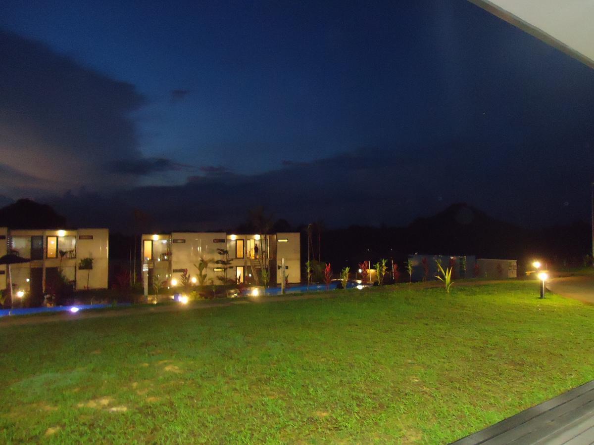 Lakeview Terrace Resort Пенгеранг Екстериор снимка