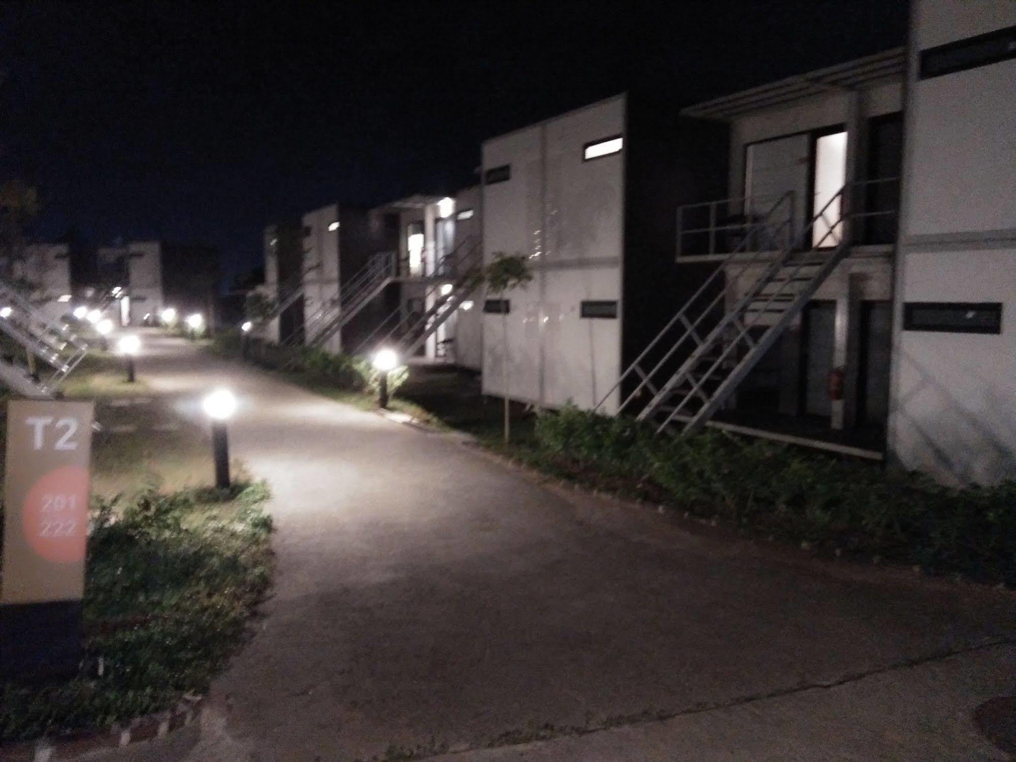 Lakeview Terrace Resort Пенгеранг Екстериор снимка